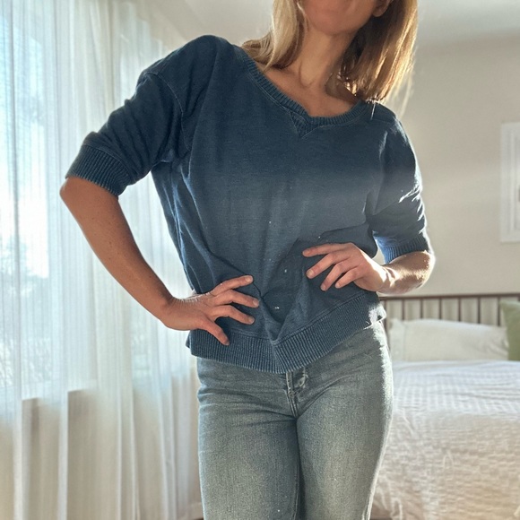Slouchy off shoulder Sweatshirt - Picture 2 of 6